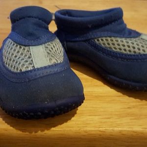 Water shoes